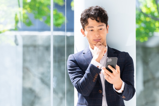 採用サイトはなぜスマホ対応が必要？成功ポイントと改善策